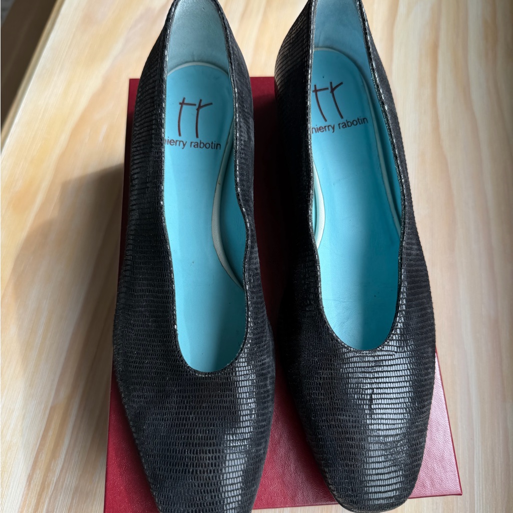 Thierry Rabotin Black “Sahara” Low Heel Leather Pumps Size Eu 36.5/ Us 6.5
